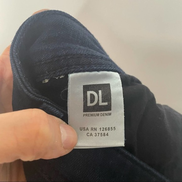 DL1961 Coco Curvy Straight Jeans Flatiron 28 - Picture 2 of 10